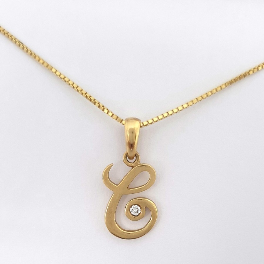 30 Years Goldmart Timeless Collection - Liontin Huruf C - TP 0440CY/CW - Image 2